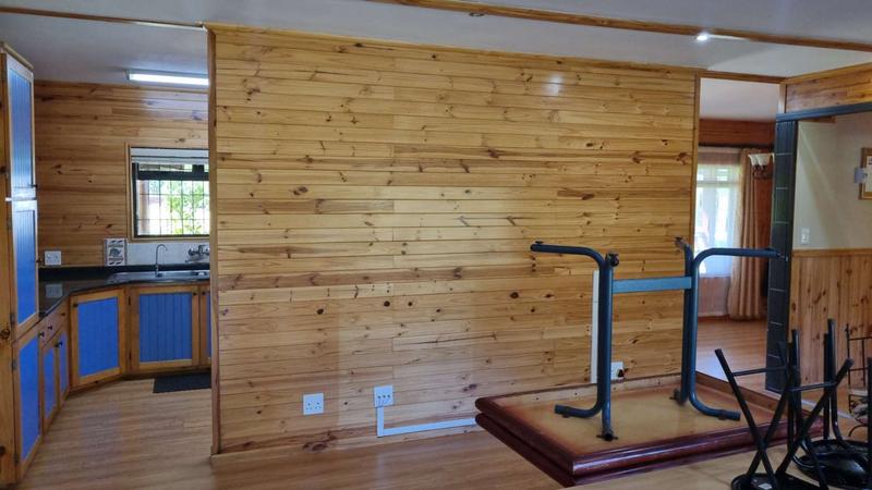 5 Bedroom Property for Sale in Rheenendal Western Cape